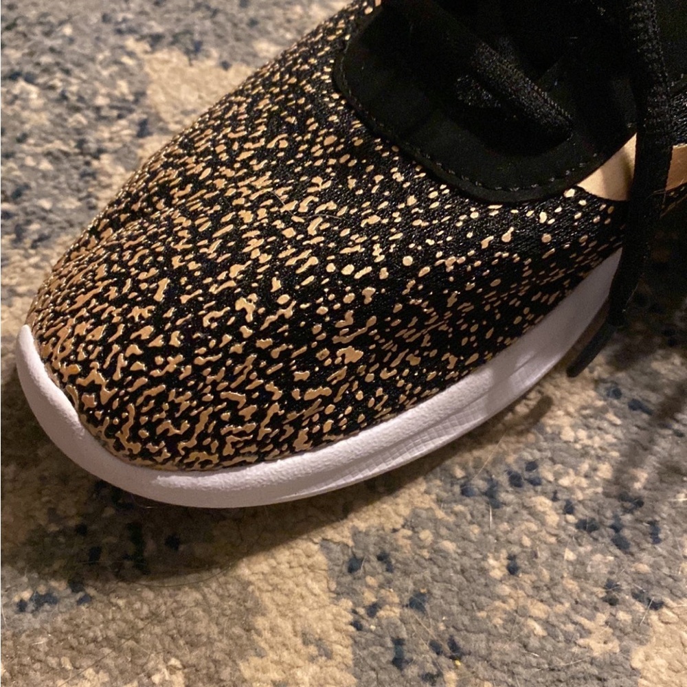 BNWT Sneakers - Picture 7 of 9